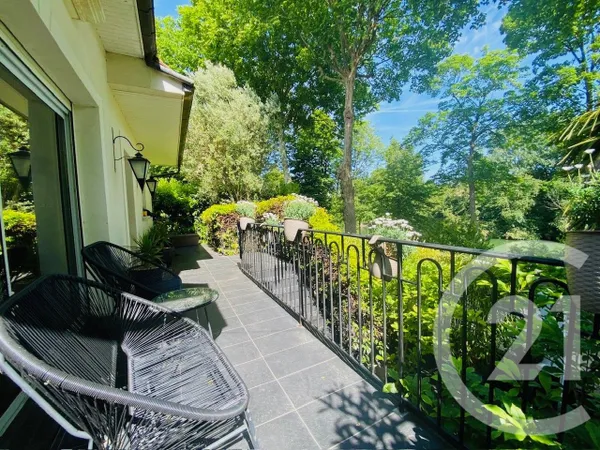 Maison 7 pièces 176 m² 