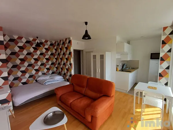 Studio 1 pièce 27 m² 