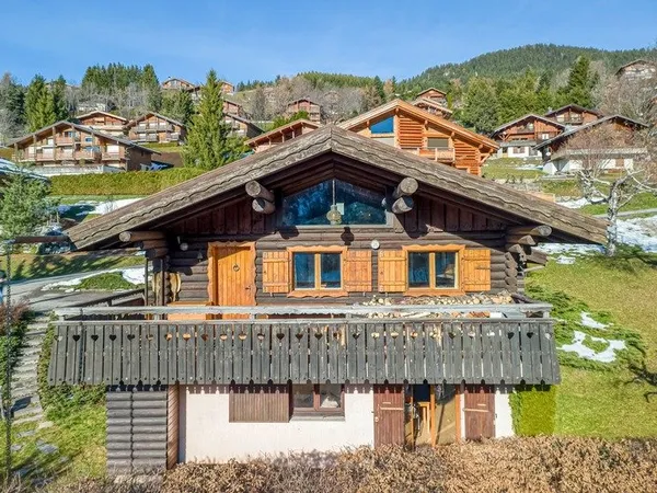 Chalet avec vue et terrain de 131 m2 à LA CLUSAZ (74) 