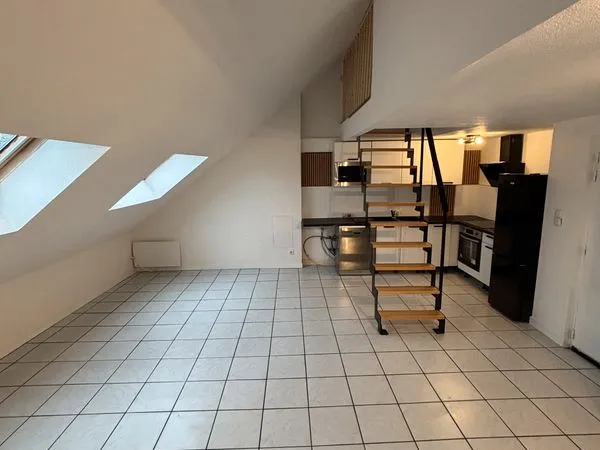 T2 avec mezzanine - 46 m² - proche centre et écoles - Quimper 