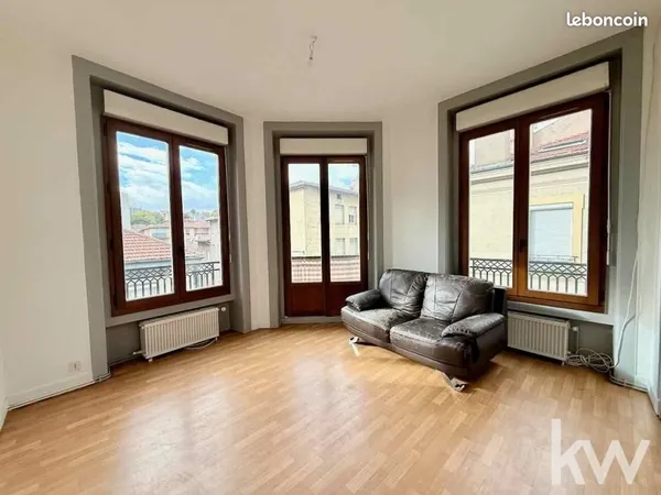 Appartement 4 pièces 80 m² 