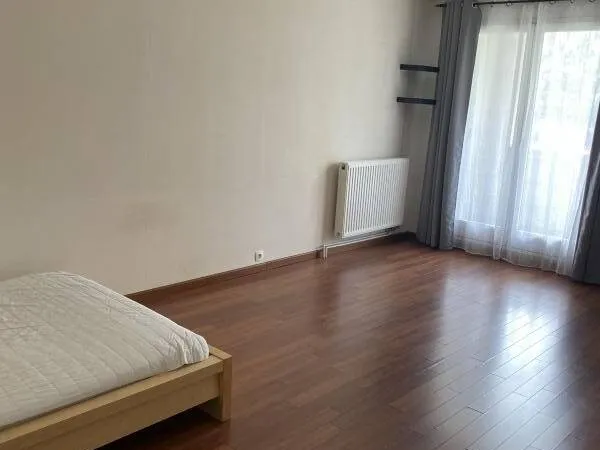 Studio 1 pièce 29 m² 