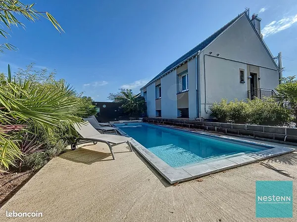 Maison 10 pièces 219 m² 