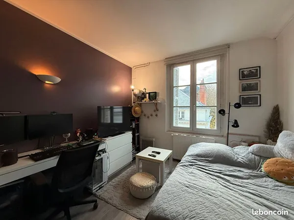Studio 1 pièce 17 m² 