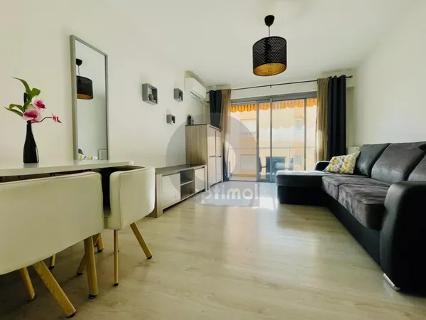 EXCLUSIVITE, vaste studio avec TERRASSE 