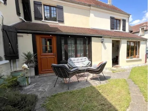 Maison Neuf Montceaux-lès-Meaux 6p 194m² 345000€