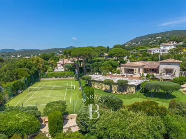 LOCATION SAISONNIÈRE - GRIMAUD - 5 CHAMBRES - VUE MER 