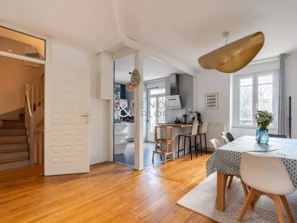 Maison 6 pièces 148 m² 