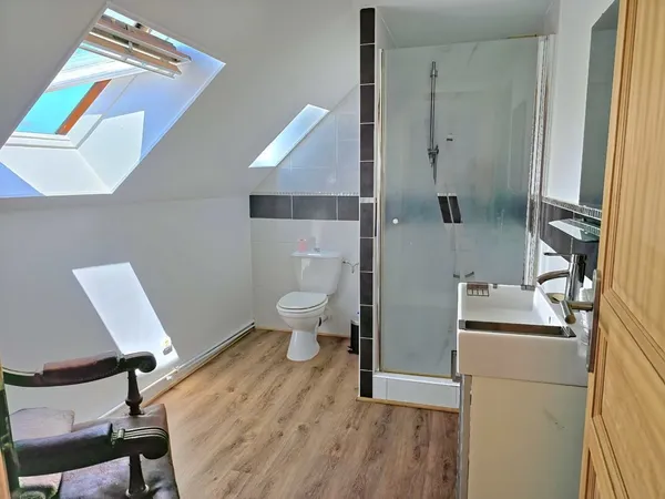 Maison de charme 182 m² avec Dépendance et Grand Terrain 