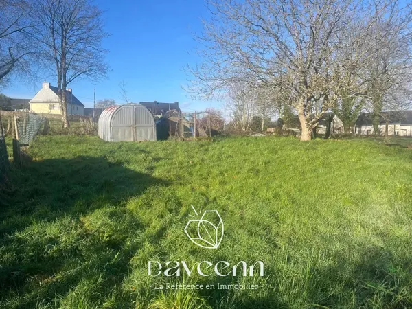 Terrain constructible à Camors (centre-bourg) 
