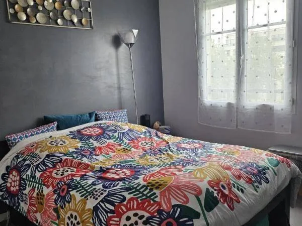 Studio 1 pièce 11 m² 