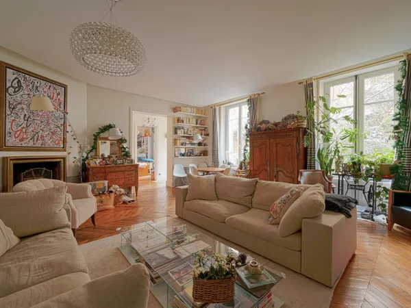 Vends appartement avec jardin et studio 