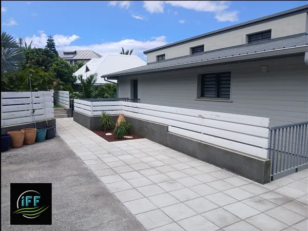 SUPERBE VILLA F5 - PITON SAINT LEU 
