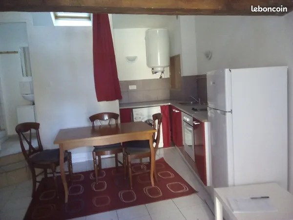 Loue 350 studio meublé 23m2+ mezzanine 6m2 