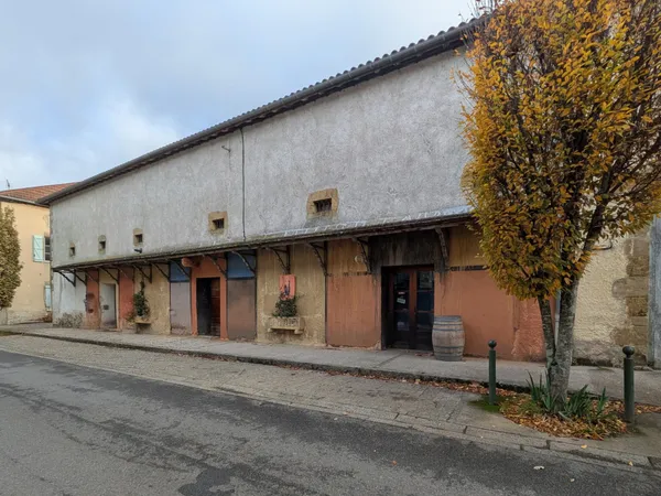 Local commercial 470 m² 