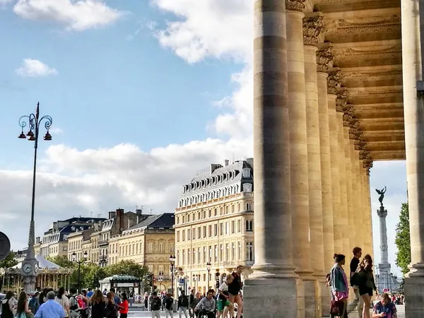 À vendre ensemble immobilier en pierre à BORDEAUX centre-ville PEY BERLAND Appartement 4 ch 4 