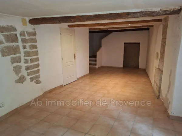 Maison 11 pièces 304 m² 