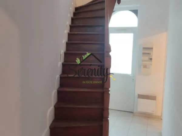 Maison briques, 2 mitoyennetés, entièrement rénovée 