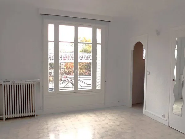 Appartement 1 pièce 80 m² 