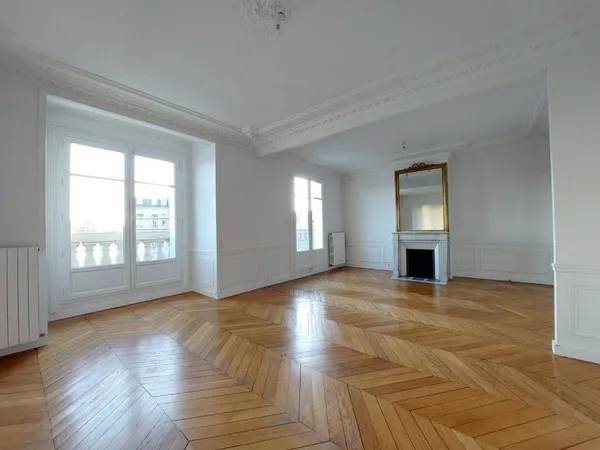 Appartement 5 pièces 121 m² 