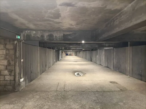 Parking 12 m² 