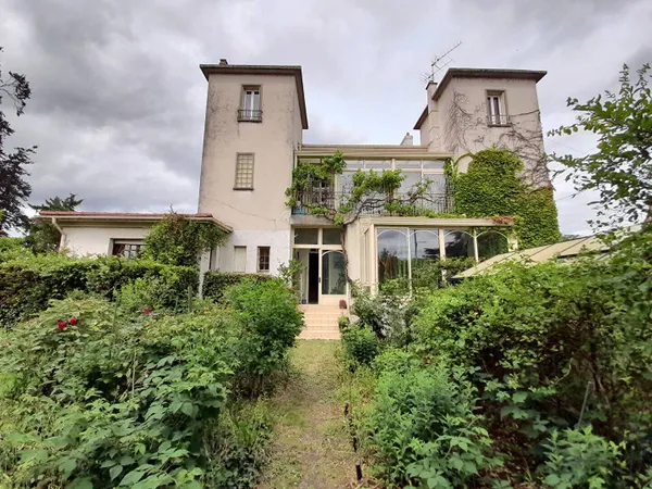 Maison 10 pièces 245 m² 