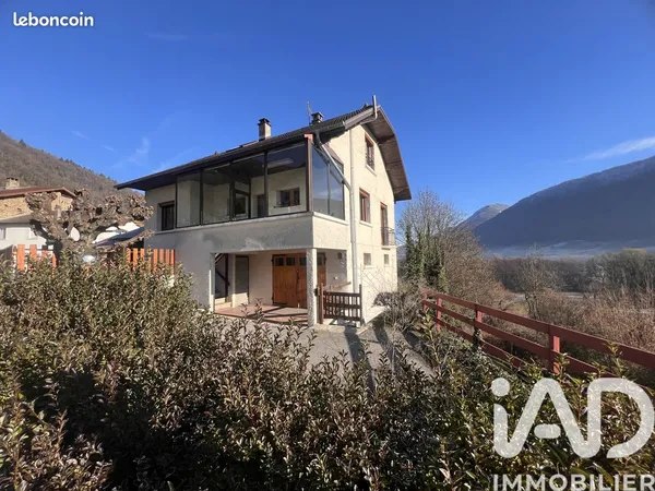 Maison 5 pièces 131 m² 