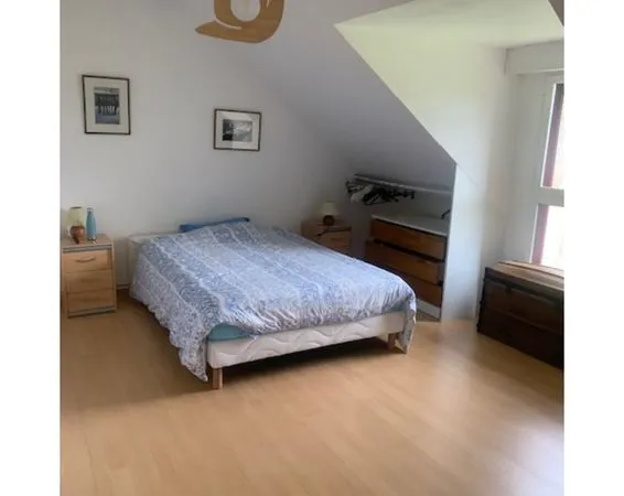 Loue chambre meublée chez l'habitant 