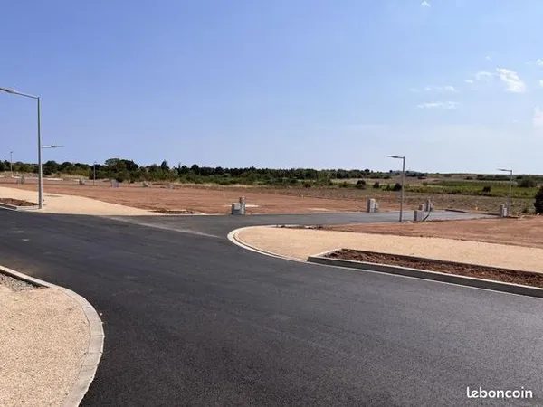 Terrain 290 m² 