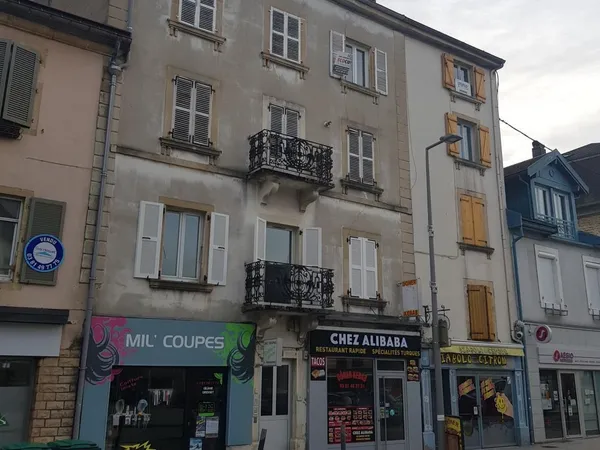 Studio 1 pièce 33 m² 