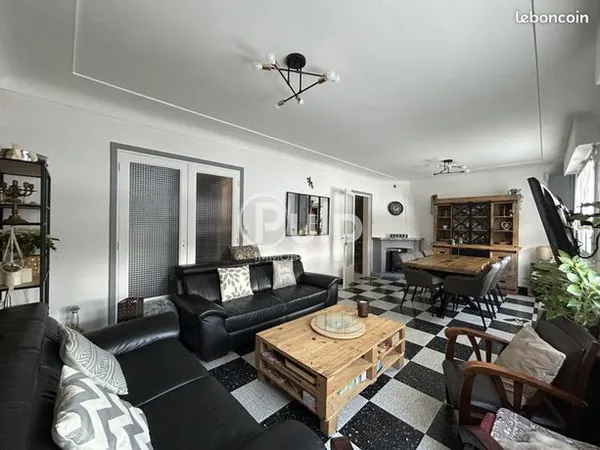 Maison 7 pièces 106 m² 