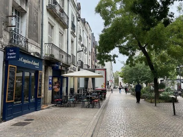Local d'Activités 61 m² TOURS 