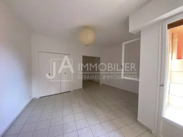 Appartement 1 pièce 37 m² 