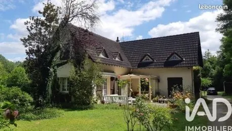 Maison 6 pièces 164 m² 