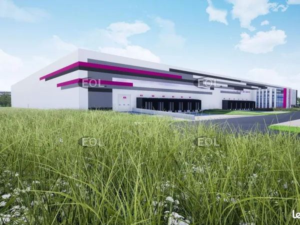 Local logistique 18 270 m² 