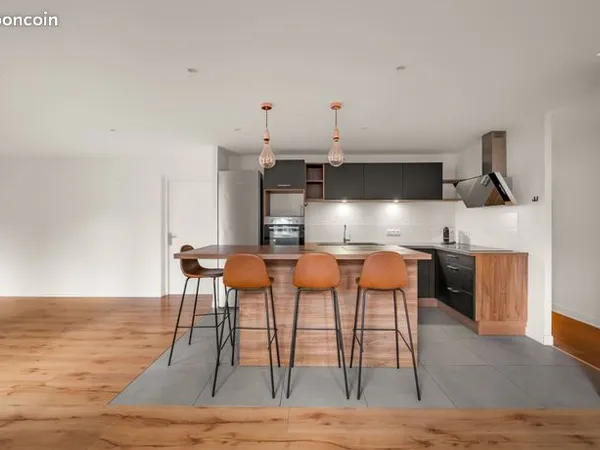 Appartement 6 pièces 152 m² 