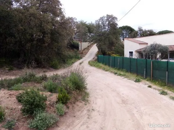 Terrain 1 302 m² Vidauban 