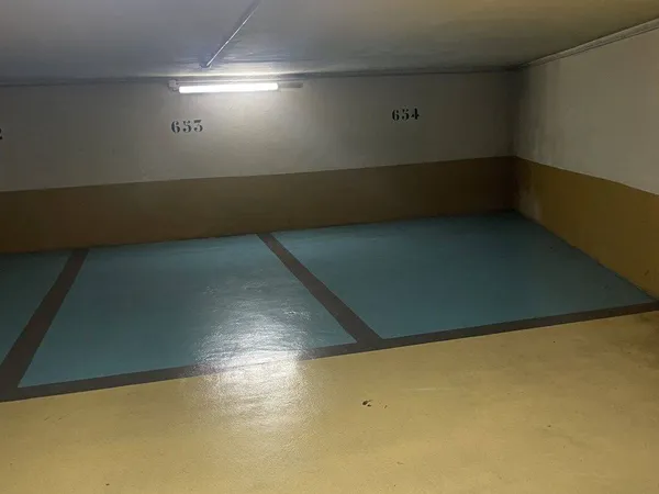 Parking 11 m² 
