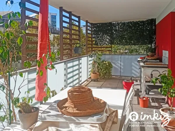 Bel appartement traversant, deux exterieurs 
