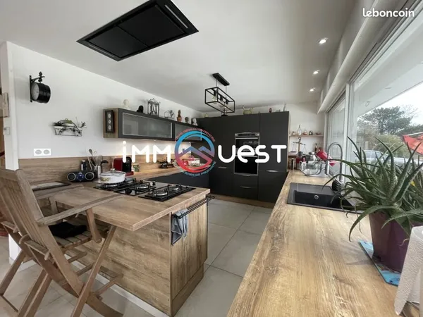Maison 4 pièces 200 m² 