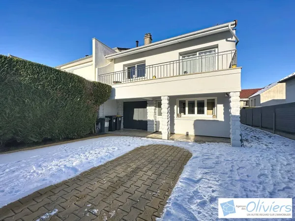 Maison 6 pièces 140 m² 