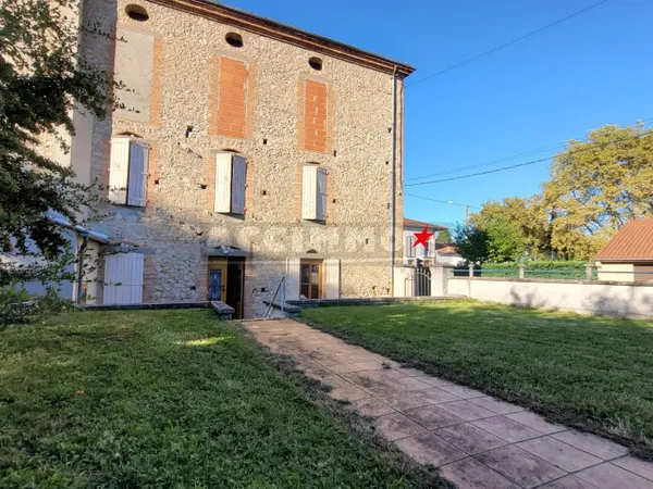 Maison 8 pièces 210 m² 