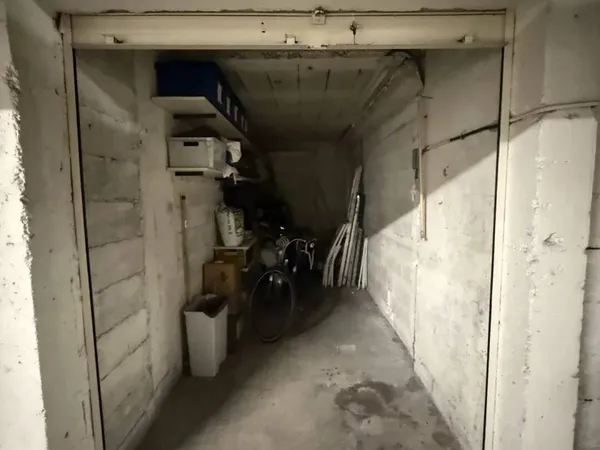 Parking 9 m² 