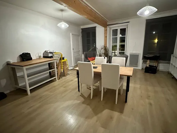 Appartement 1 pièce 59 m² 