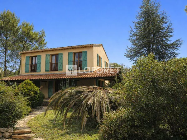 Maison 5 pièces 142 m² 