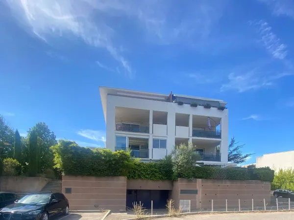 Appartement 3 pièces 75 m² 