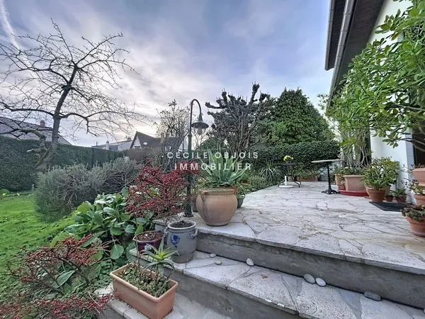Maison de luxe 6 pièces 128 m² 