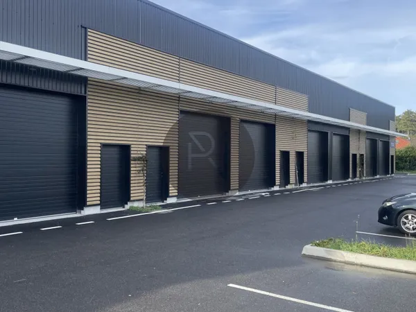 Local 170 m² 