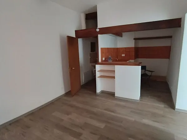 T2 au 1er étage 41m2 Anduze 