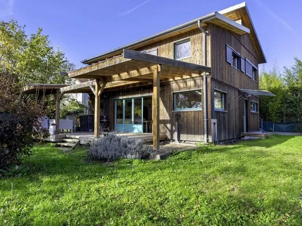 Maison 6 pièces 146 m² 